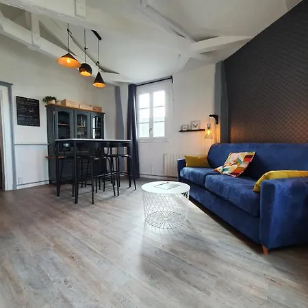 Loire Et Chateau, Hyper Centre, Vue Loire, Linge Inclus, 3eme Etage *