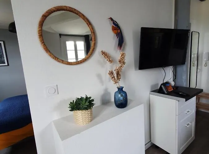 Loire Et Chateau, Hyper Centre, Vue Loire, Linge Inclus, 3eme Etage * Saumur